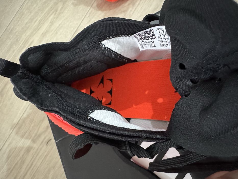 Баскетбольные кроссовки