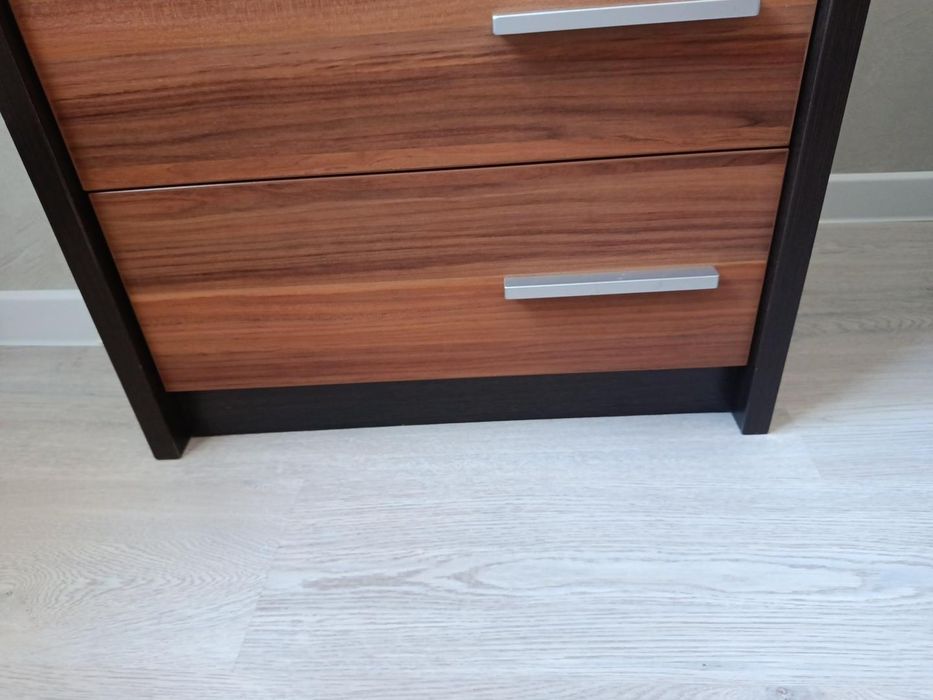 Продам Шкаф-Комод, высокий 6 полок