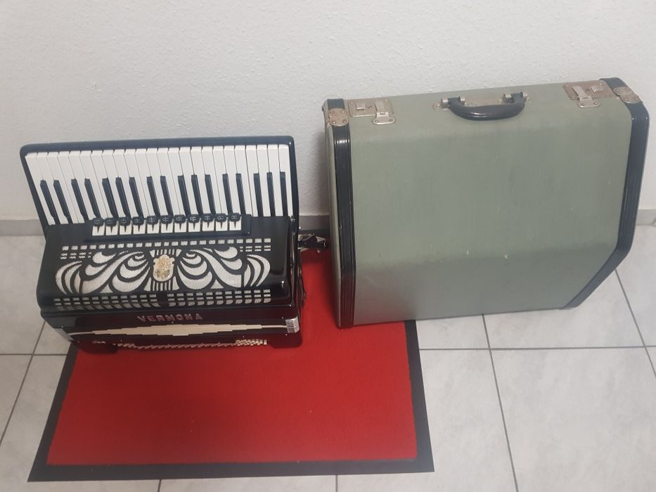 Acordeon Weltmeister vermona/ Caprice