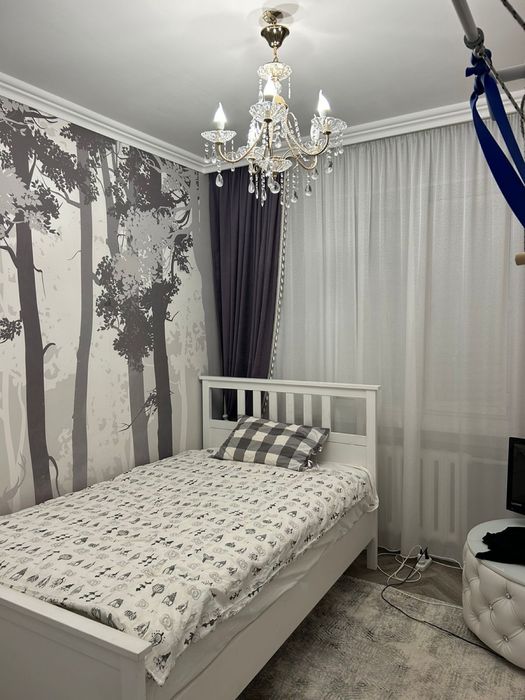 Продам четырехкомнатную квартиру