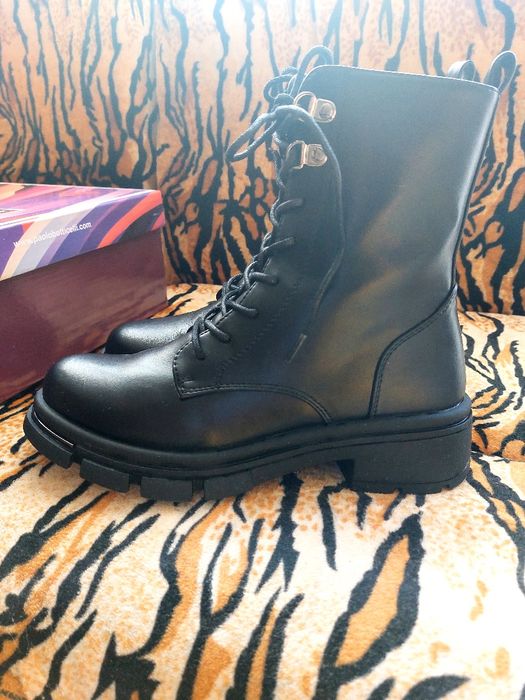 Дамски боти нови