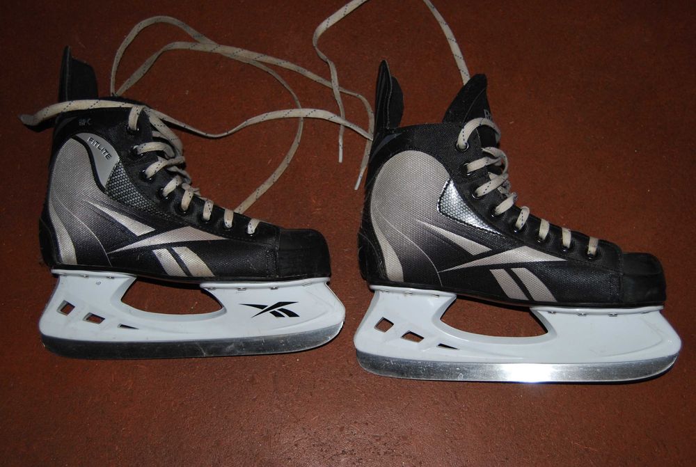 хокейни кънки Reebok 38
