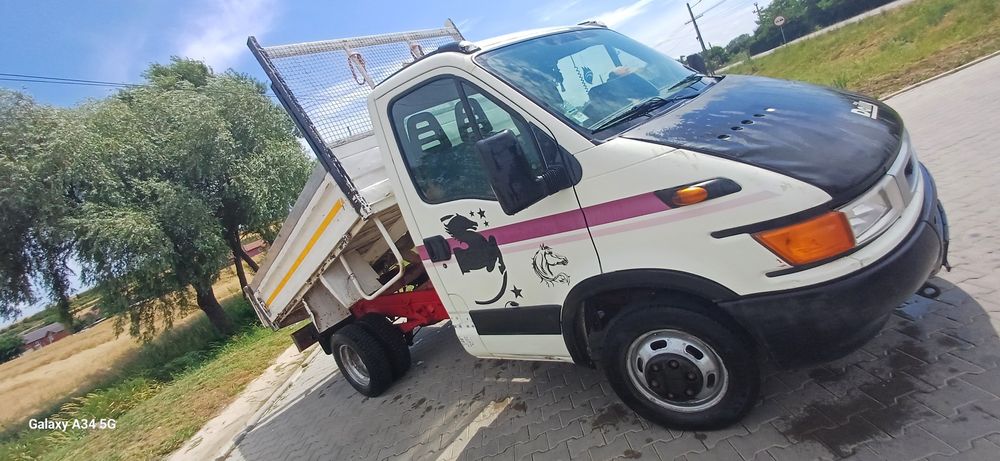 Vand iveco daily anul 2001 motor 2.8 130cai