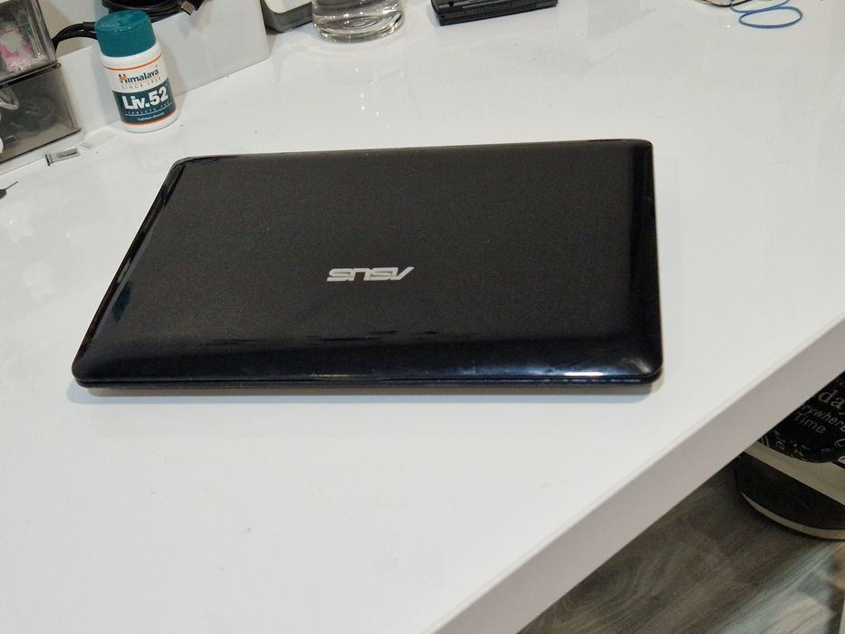 Laptop Asus perfect funcțional