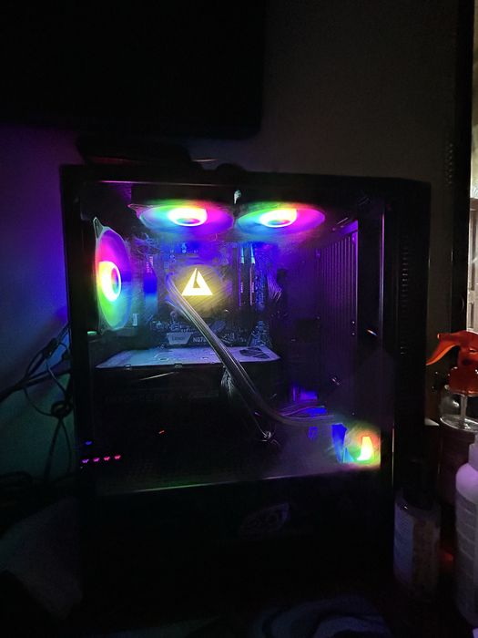 Pc gaming  R7 5700x/16gb/5060