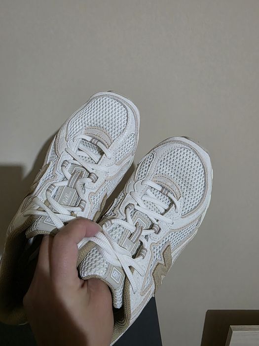 Маратонки New Balance 740
