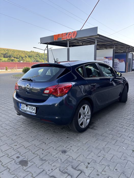 Opel astra J  , Cutie Automata