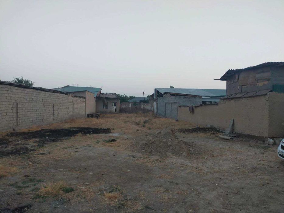 Янгиҳаёт Зангиотадан 6 сотих ер участка сотилади