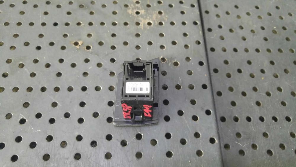 Buton geam electric dreapta spate bmw seria 5 f11 924194901