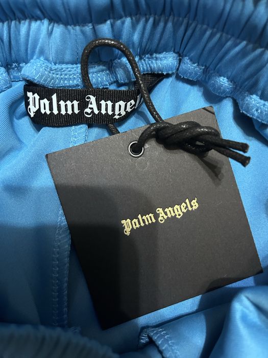Palm. Angels        .