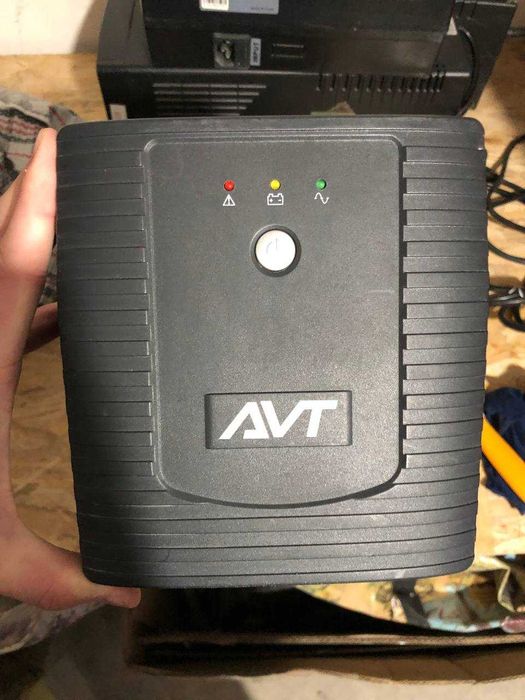 ups(система бесперебойного электропитания)