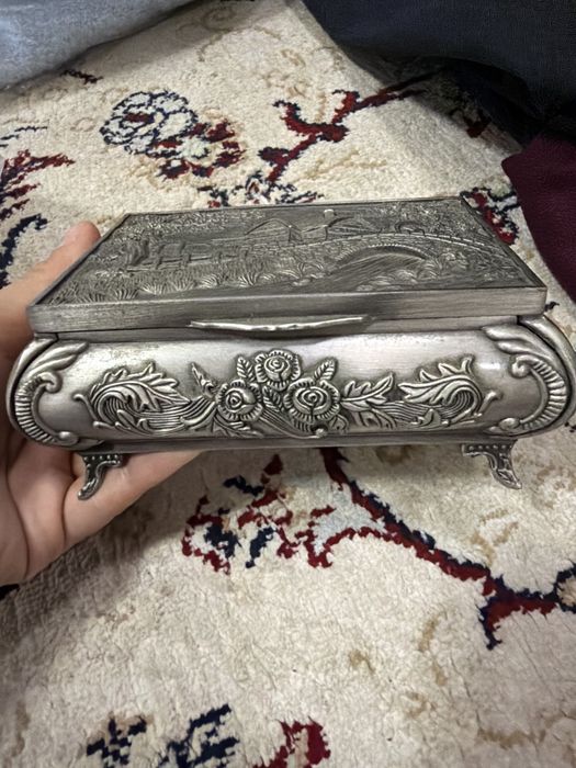 Шкатулка для украшений