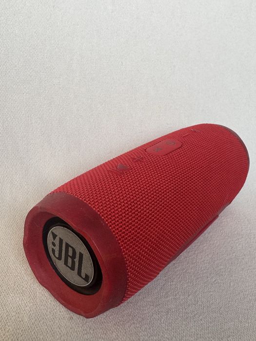 Преносима bluetooth тонколона JBL CHARGE 3