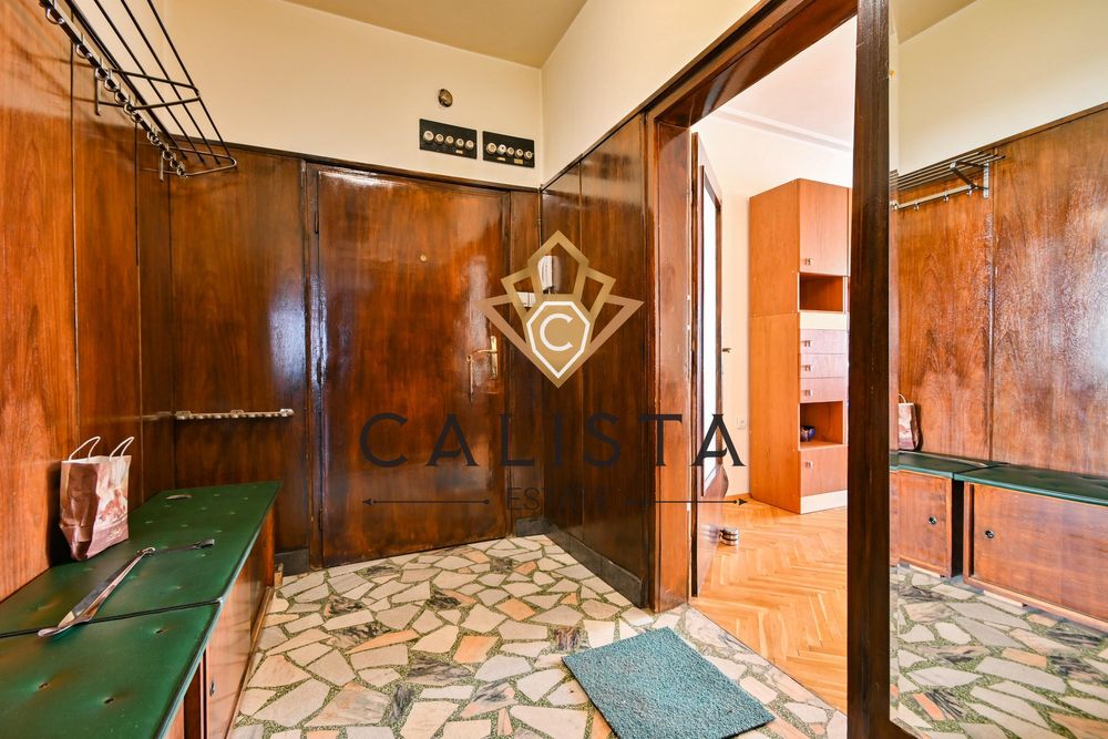 Дава се под наем Тристаен апартамент в София, Център - 135 кв.м за 1099 € - Снимка #13