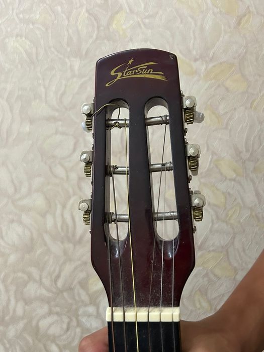 Продам гитару starsun