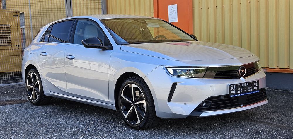 Opel Astra L 2022