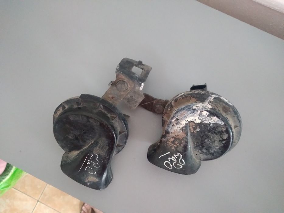 Vând claxon pentru opel astra h 1.7 cdti 2006