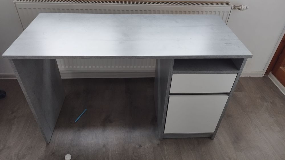 Бюро BILLUND 54x120 от юск