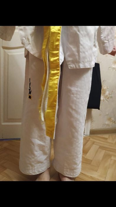 Форма и защита для тэквандо