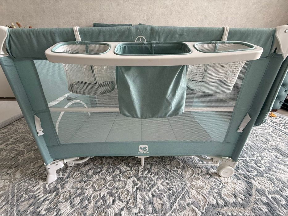 Манежка-кровать для ребёнка