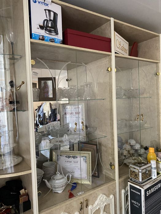 Шкаф гарнитура для посуды