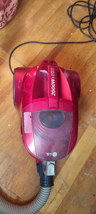 Пылесос LG 2000W Б/У