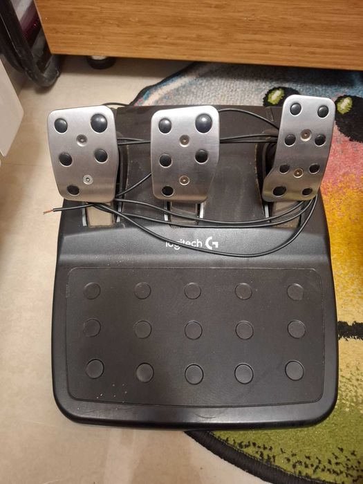 Volan logitech g29 shimb si cu iphone de la 13 in sus