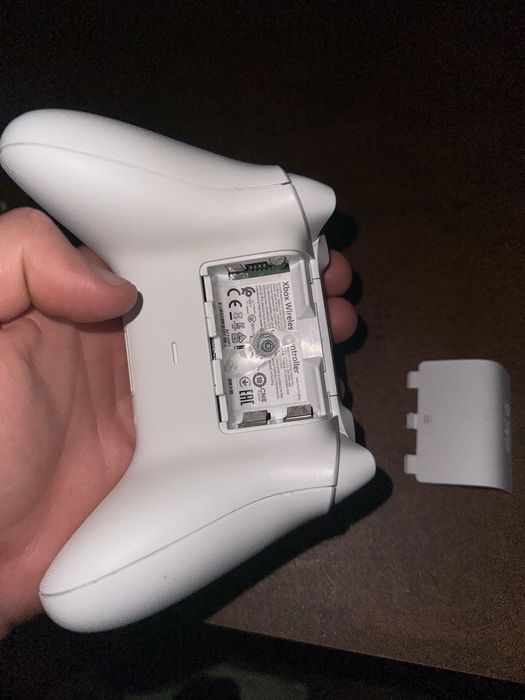 Manetă Xbox Series S/X  - DEFECTĂ (pentru piese/reparație)