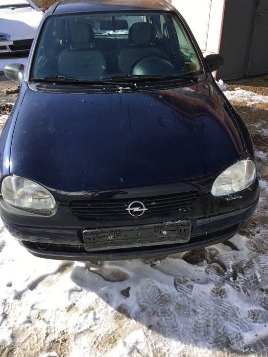 Опел Корса 1.0 НА ЧАСТИ