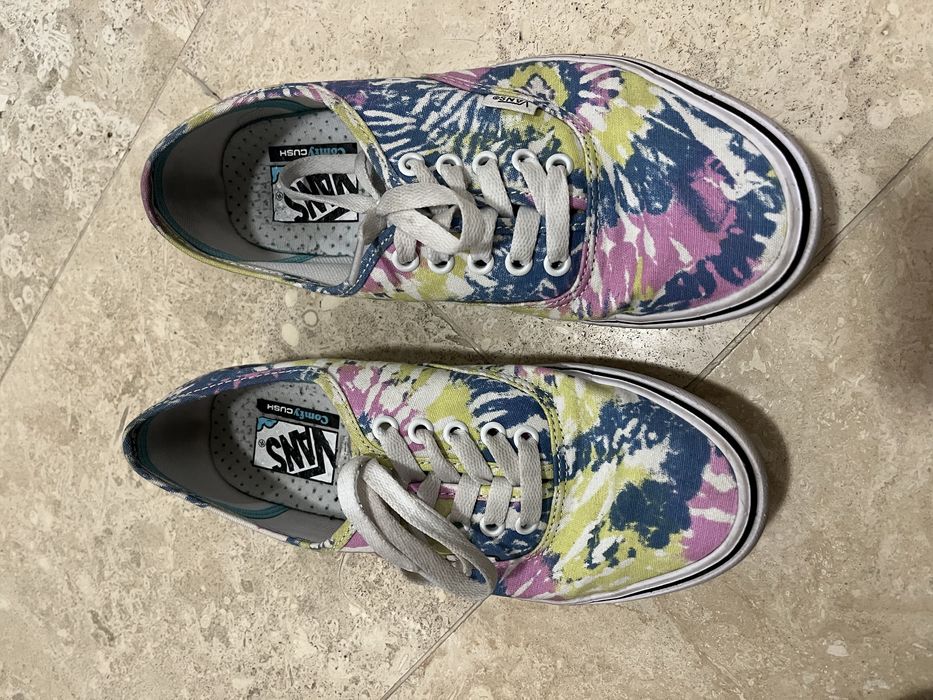 Обувки vans - limited edition - tie dye comfycush