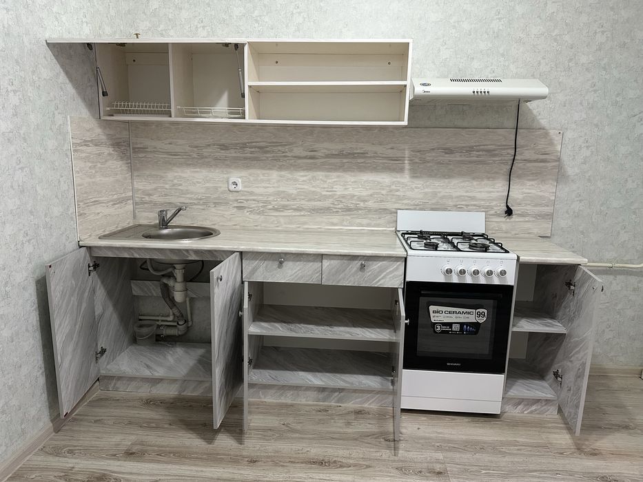 Продам кухонный гарнитур