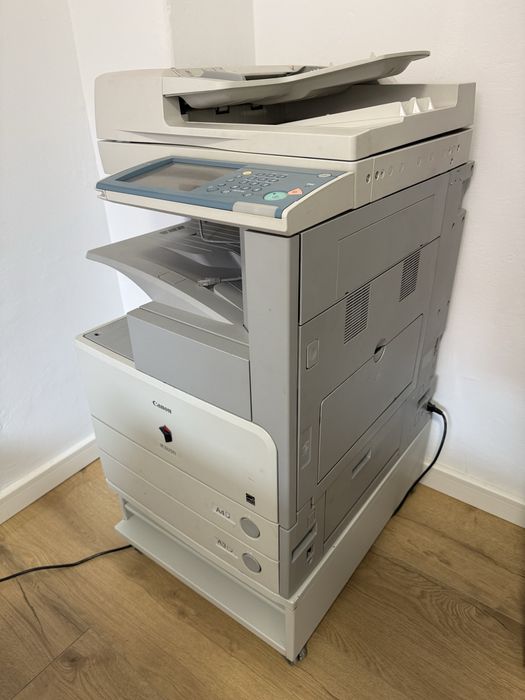 Imprimantă multifuncțională Canon IR3225N