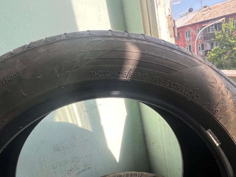Летный шины 215/55/R17.