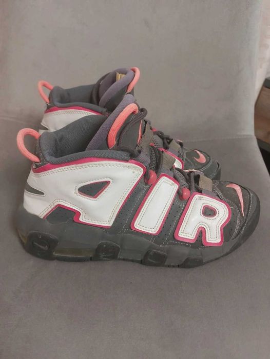 Adidasi Nike Air