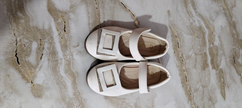 Детская обувь для девочки