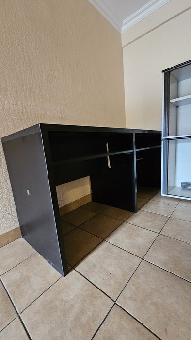 Продам стол  30000