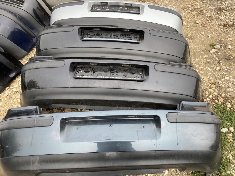 Оригинални задни брони за Голф 4 хечбек