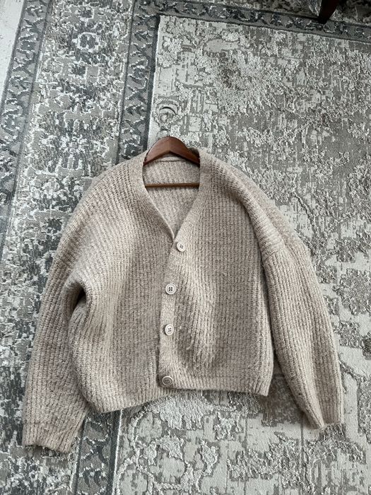 Все по 1000 тг S (44) р