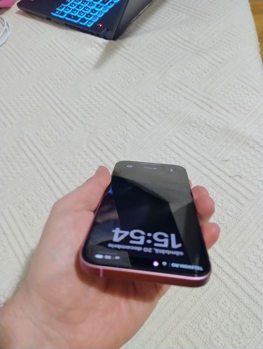 Vând iPhone 16 Plus