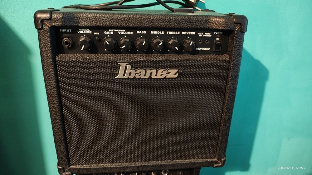 Три броя кубета Fender Ibanez Harley Benton