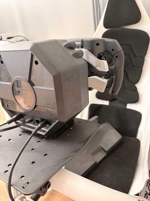 Thrustmaster T598-P + Ferrari SF1000 + Playseat f1