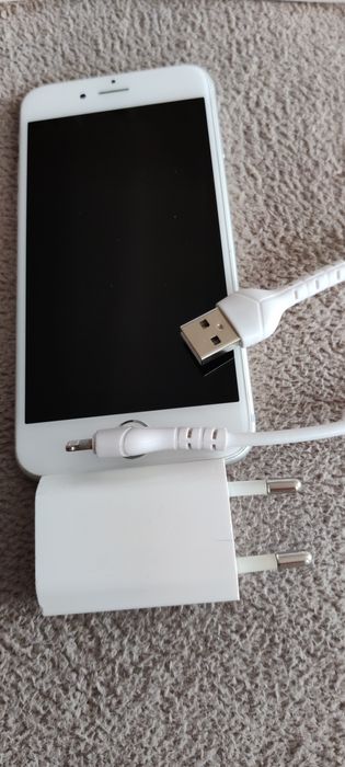 iPhone 6s 64 GB много запазен