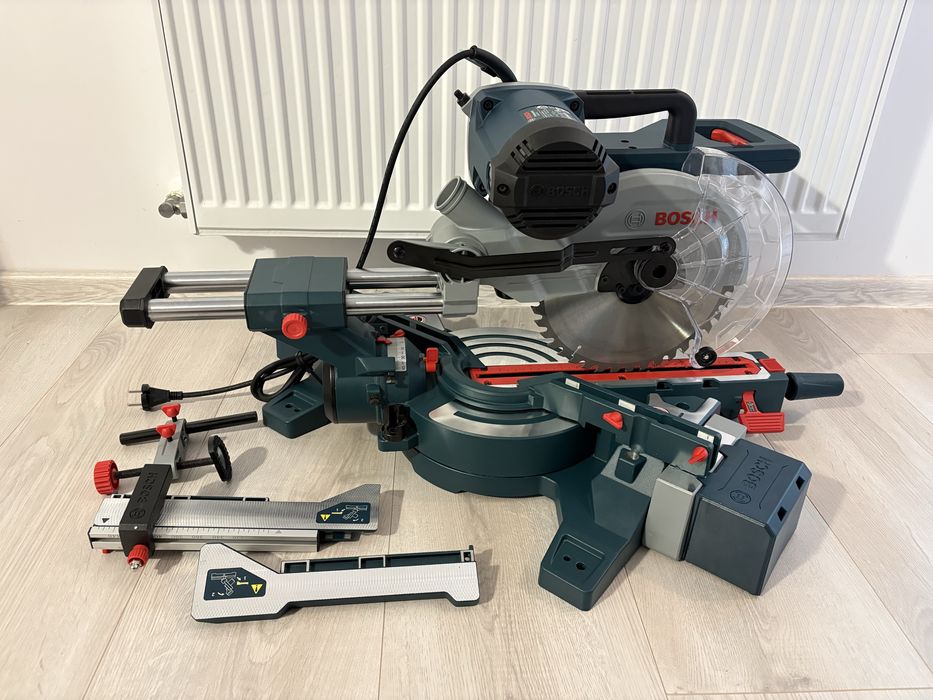 Fierastrau circular stationar BOSCH GCM 254 D Profesional
