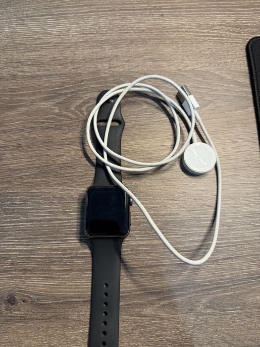 Продам Apple Watch Series 3