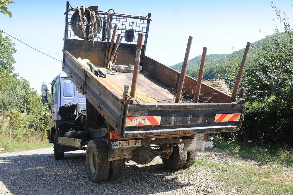 Camion Basculabil MAN 8.145 anul 2004 4.6D 140 CP bena 3.80 7.5 tone cat. C, inmatriculat ofer fiscal