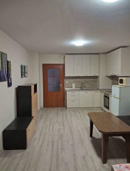 Двустаен апартамент в ж.к. Редута