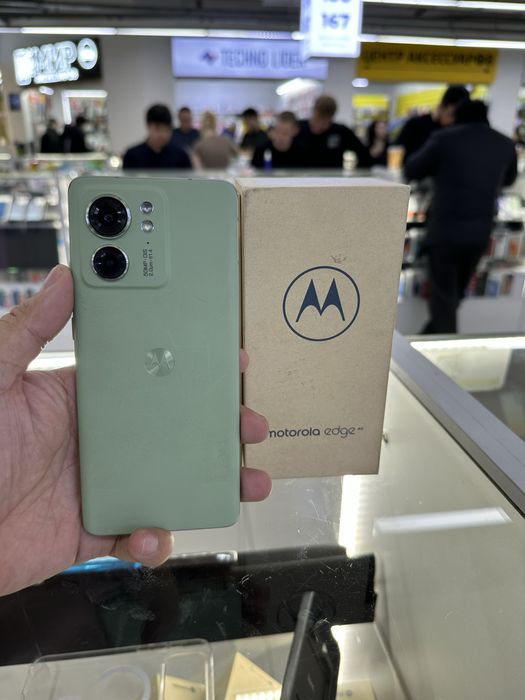 Moto edge 40 5G. 12/256