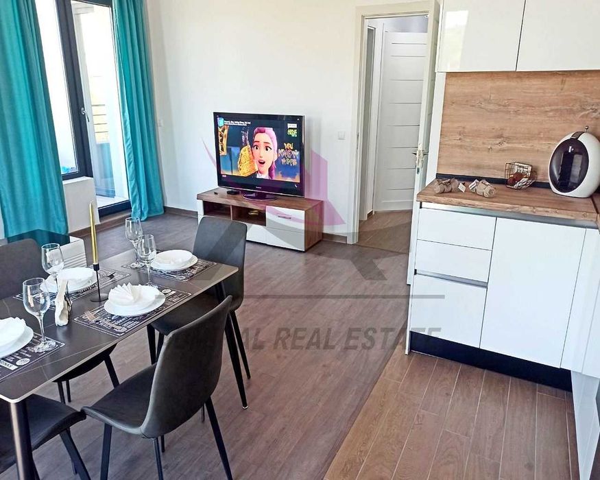 Дава се под наем Тристаен апартамент в Варна, Аспарухово - 78 кв.м за 665 € - Снимка #1