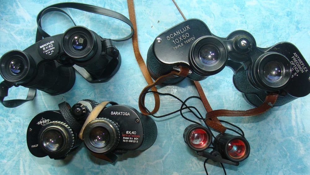 Бинокли-разни със калъфи