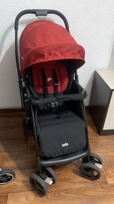 Кояски Joue Mirus и Evenflo Stride